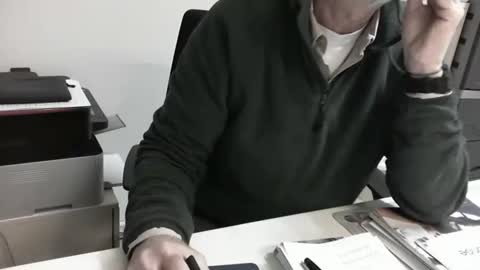 mature hairy guy online show from 11/15/25, 10:56