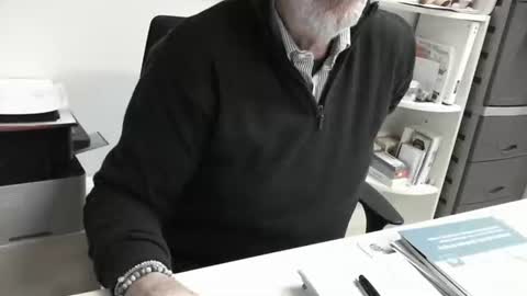 mature hairy guy online show from 01/15/26, 05:49