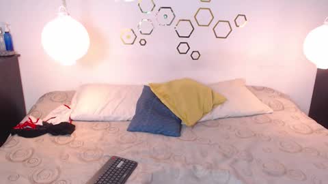 Adris  Juan online show from 10/03/25, 02:08