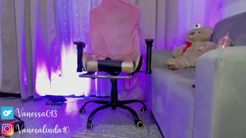    INDEPENDENT MODEL online show from 04/21/26, 01:42