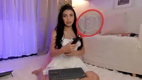    INDEPENDENT MODEL online show from 07/17/26, 08:35
