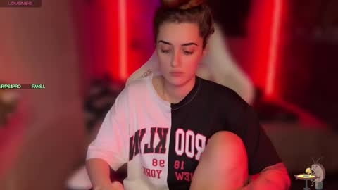 Queen of Pain online show from 11/15/25, 06:04