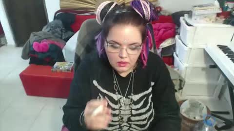 Snapshot of psylink chatting on 12/14/25, 11:15 Psylink online show from 12/14/25, 11:15