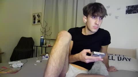 Snapshot of pttvnvkk chatting on 02/17/25, 03:36 pttvnvkk online show from 02/17/25, 03:36