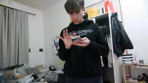 Snapshot of pttvnvkk chatting on 02/23/25, 05:07 pttvnvkk online show from 02/23/25, 05:07