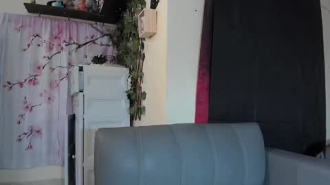 puccaygaru69 online show from 05/06/26, 11:37