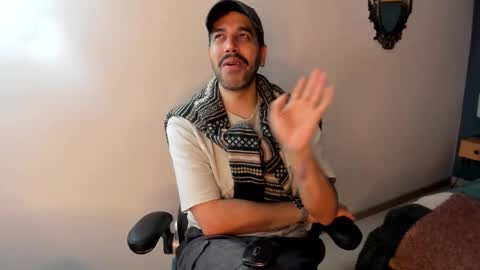 Diego online show from 02/09/26, 03:49