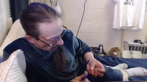 Snapshot of puff0169 chatting on 03/19/26, 03:21 puff0169 online show from 03/19/26, 03:21