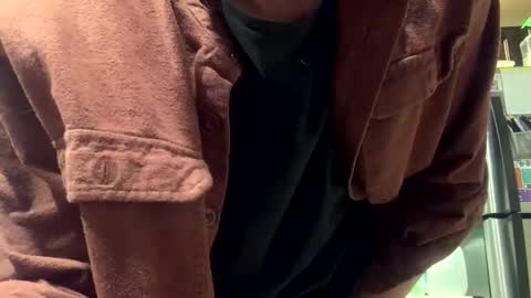 Snapshot of pufftpass chatting on 04/14/26, 11:27 pufftpass online show from 04/14/26, 11:27