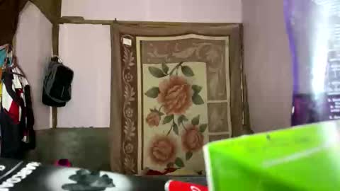 Snapshot of puki_hot chatting on 11/18/25, 03:27 puki_hot online show from 11/18/25, 03:27