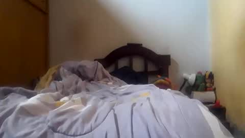 puky_mza online show from 12/15/24, 10:07