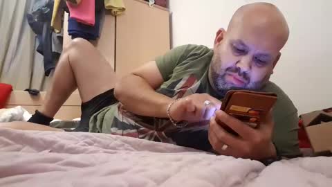 Snapshot of pulpdiction2 chatting on 12/17/24, 02:33 Pulp online show from 12/17/24, 02:33