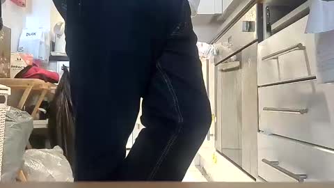 Snapshot of pulpdiction2 chatting on 11/25/25, 09:42 Pulp online show from 11/25/25, 09:42