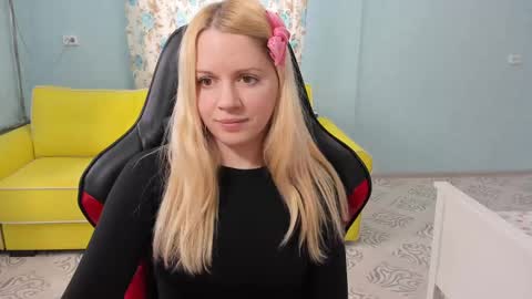 Victoria online show from 03/02/25, 07:43