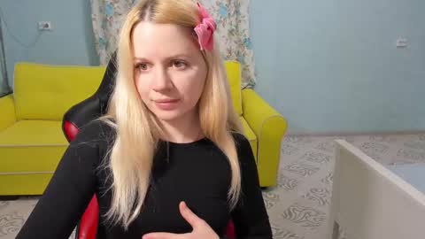 Victoria online show from 03/12/25, 12:26