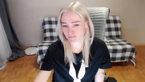 Polly online show from 02/07/26, 04:27