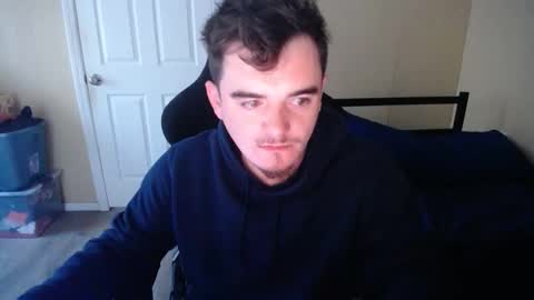 Snapshot of pumpkin_smash69 chatting on 11/29/25, 12:08 pumpkin_smash69 online show from 11/29/25, 12:08