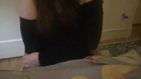 Snapshot of punchcard chatting on 10/21/25, 03:18 shy chub online show from 10/21/25, 03:18