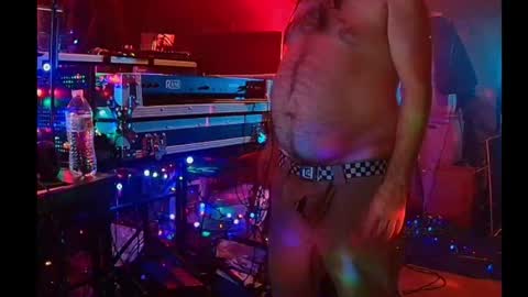 punkrunr083 online show from 05/25/26, 10:32