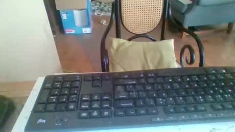 Snapshot of pup_y chatting on 09/09/25, 08:25 pup_y online show from 09/09/25, 08:25