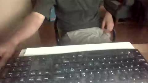 Snapshot of pup_y chatting on 09/16/25, 06:09 pup_y online show from 09/16/25, 06:09