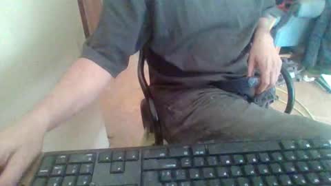 Snapshot of pup_y chatting on 10/02/25, 08:10 pup_y online show from 10/02/25, 08:10