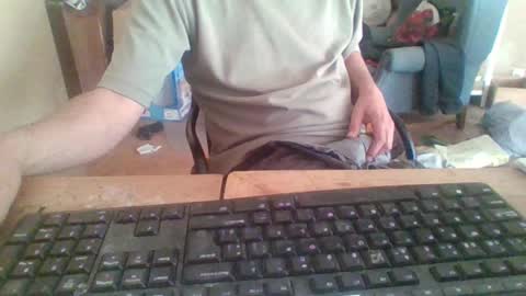 Snapshot of pup_y chatting on 10/09/25, 08:34 pup_y online show from 10/09/25, 08:34