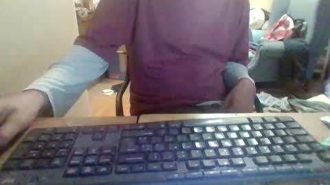 Snapshot of pup_y chatting on 10/20/25, 05:24 pup_y online show from 10/20/25, 05:24