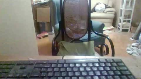 Snapshot of pup_y chatting on 11/25/25, 08:53 pup_y online show from 11/25/25, 08:53