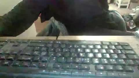 Snapshot of pup_y chatting on 12/15/25, 07:45 pup_y online show from 12/15/25, 07:45