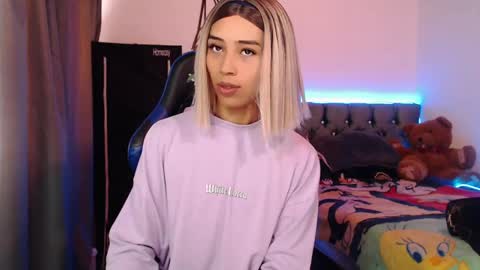 Cris online show from 10/29/25, 02:08