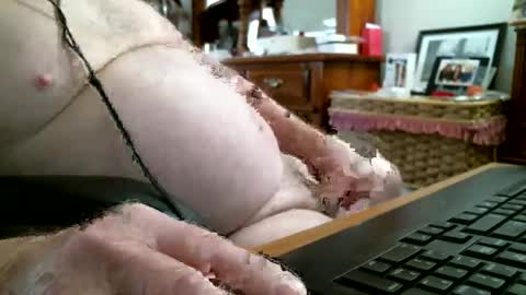 Snapshot of puppydog56 chatting on 11/05/25, 04:07 puppydog56 online show from 11/05/25, 04:07