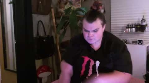 Puppy online show from 12/02/24, 02:20