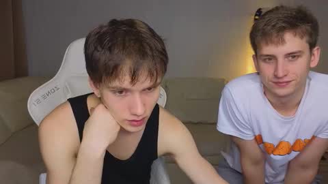 Snapshot of pupsenish chatting on 11/06/25, 11:55 Jesse online show from 11/06/25, 11:55