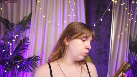 Snapshot of pure_dirt chatting on 09/10/25, 05:51 constant schedule Wednesday Friday Saturday Sunday The Rosemarie online show from 09/10/25, 05:51