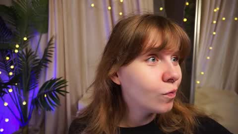 Snapshot of pure_dirt chatting on 10/18/25, 05:43 constant schedule Wednesday Friday Saturday Sunday The Rosemarie online show from 10/18/25, 05:43