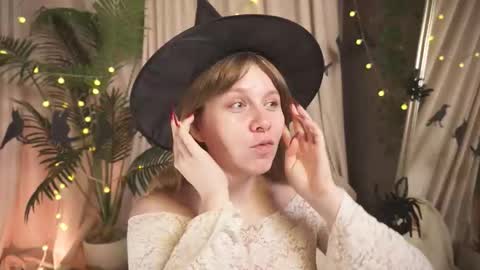 Snapshot of pure_dirt chatting on 10/30/25, 06:04 constant schedule Wednesday Friday Saturday Sunday The Rosemarie online show from 10/30/25, 06:04