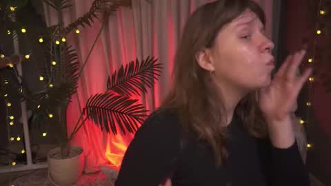 Snapshot of pure_dirt chatting on 12/16/25, 05:34 constant schedule Wednesday Friday Saturday Sunday The Rosemarie online show from 12/16/25, 05:34