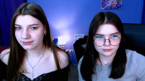 Snapshot of pure_radiance chatting on 12/27/24, 01:39 Ask me3 online show from 12/27/24, 01:39