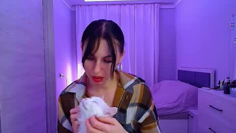 Julia online show from 01/07/26, 04:31