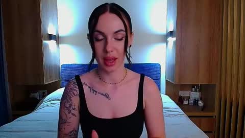 Julia online show from 06/13/26, 04:05