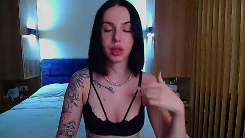 Julia online show from 07/09/26, 03:49