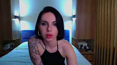 Julia online show from 07/11/26, 04:10