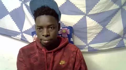 Pureblack  online show from 10/26/25, 03:12