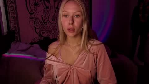 Megan online show from 04/07/26, 02:06