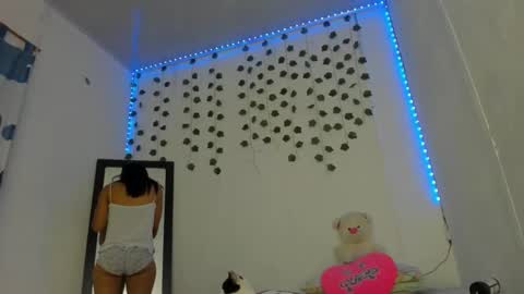 Snapshot of purefire2000 chatting on 10/11/25, 10:25 purefire2000 online show from 10/11/25, 10:25