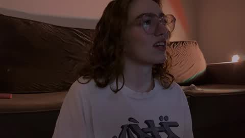 Snapshot of purity_ring chatting on 01/06/25, 09:22 Marie online show from 01/06/25, 09:22