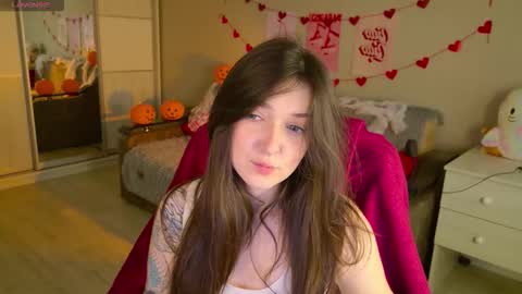 Bella online show from 11/05/25, 05:40