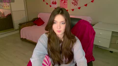 Bella online show from 11/26/25, 05:41