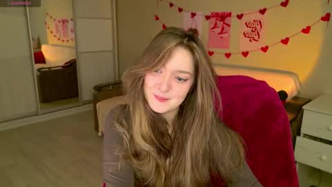 Bella online show from 12/04/25, 05:39